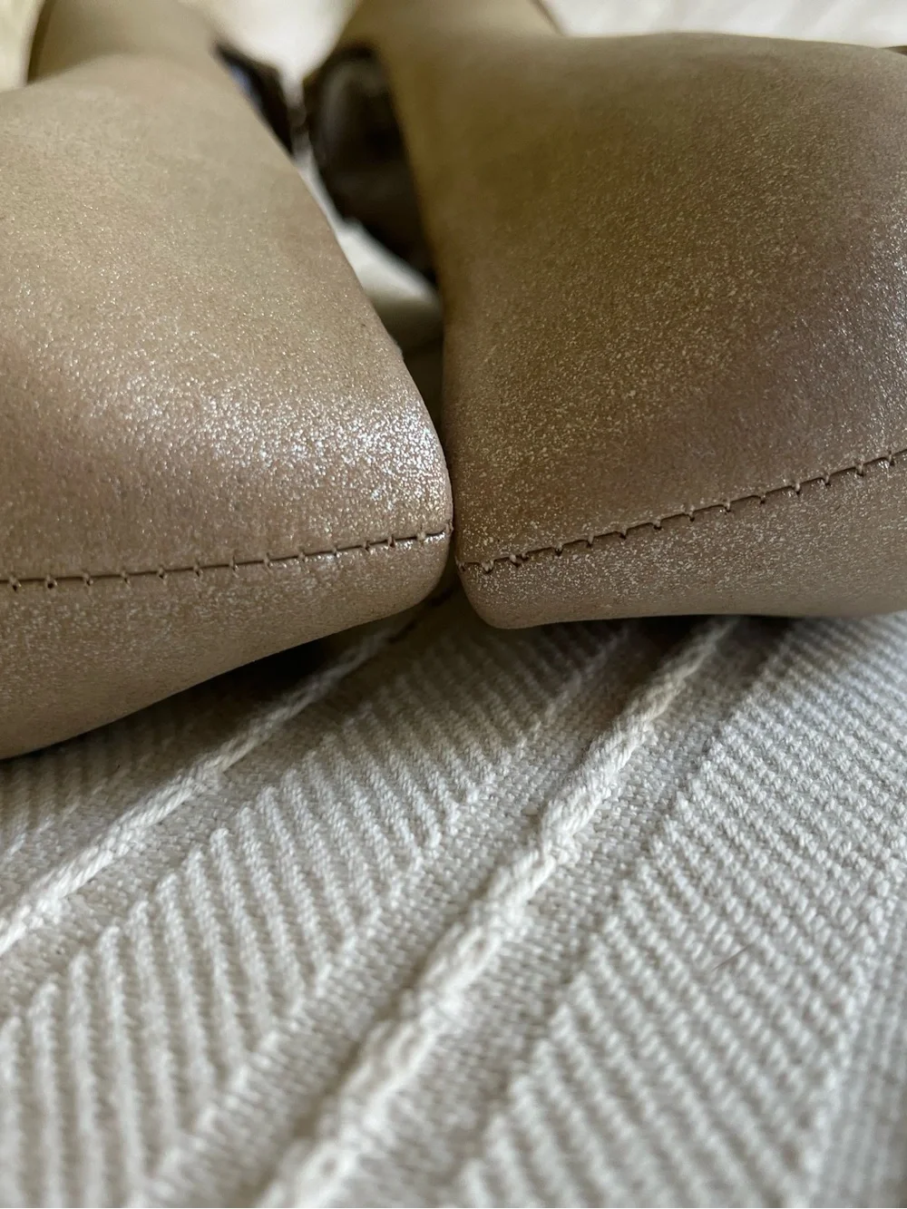 Dress ballet shoes